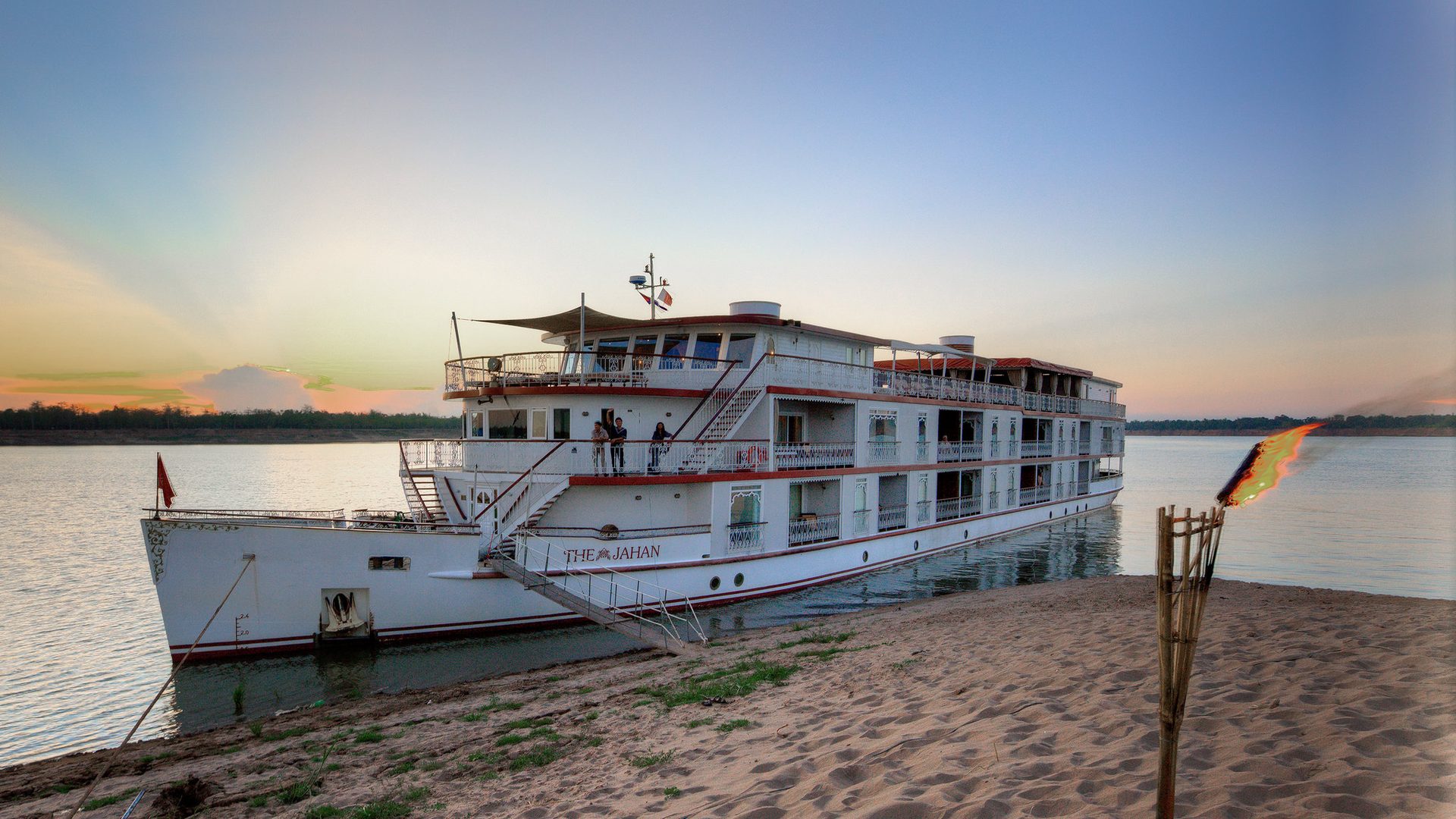 Fairways & the Mekong
