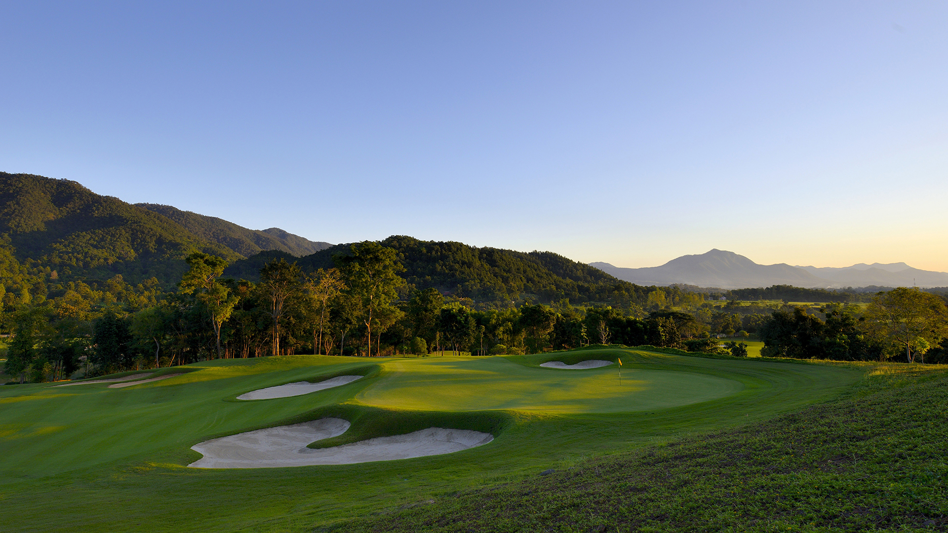 Golf in Asia — championship fairways