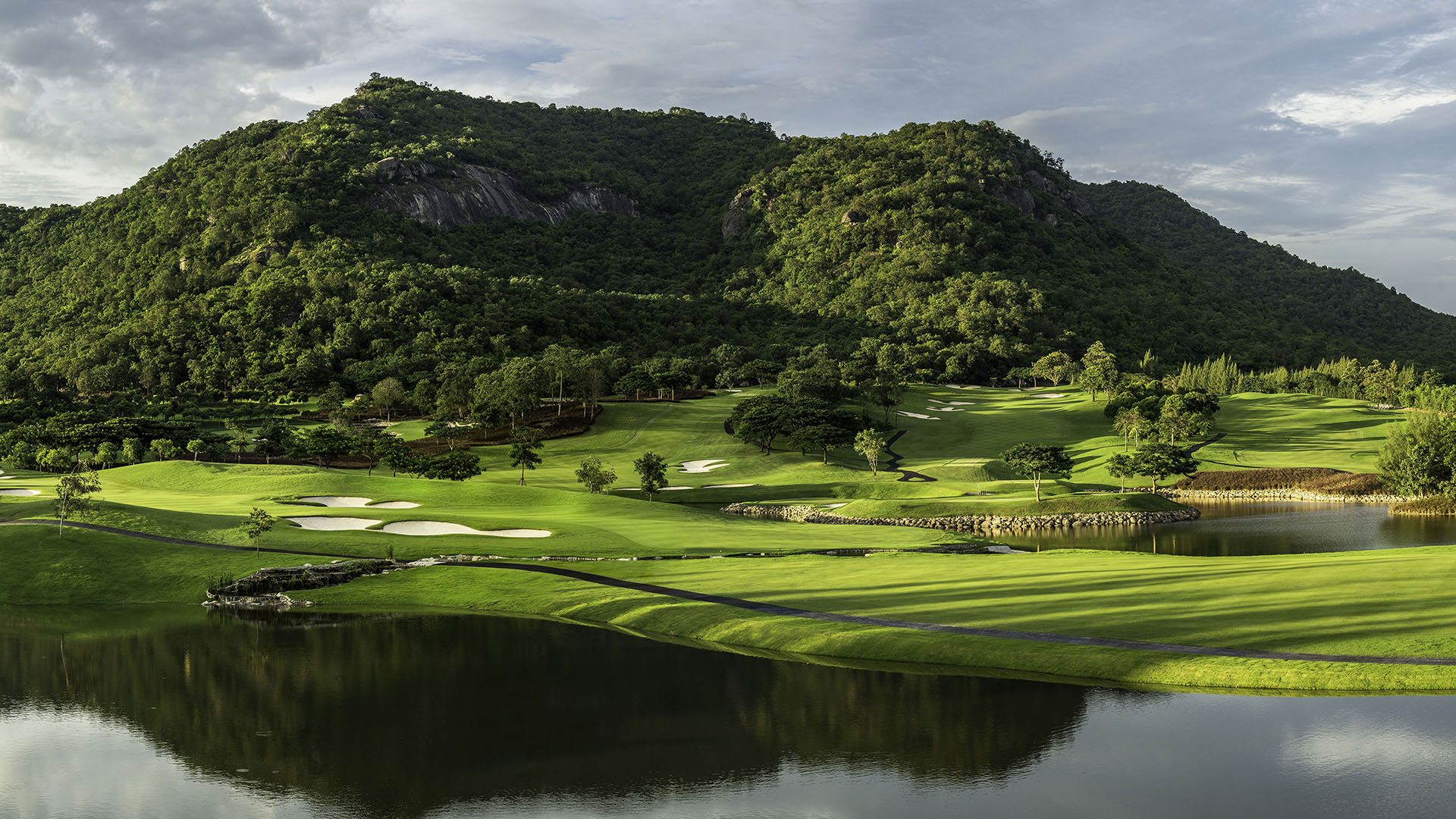 The Grand Thai