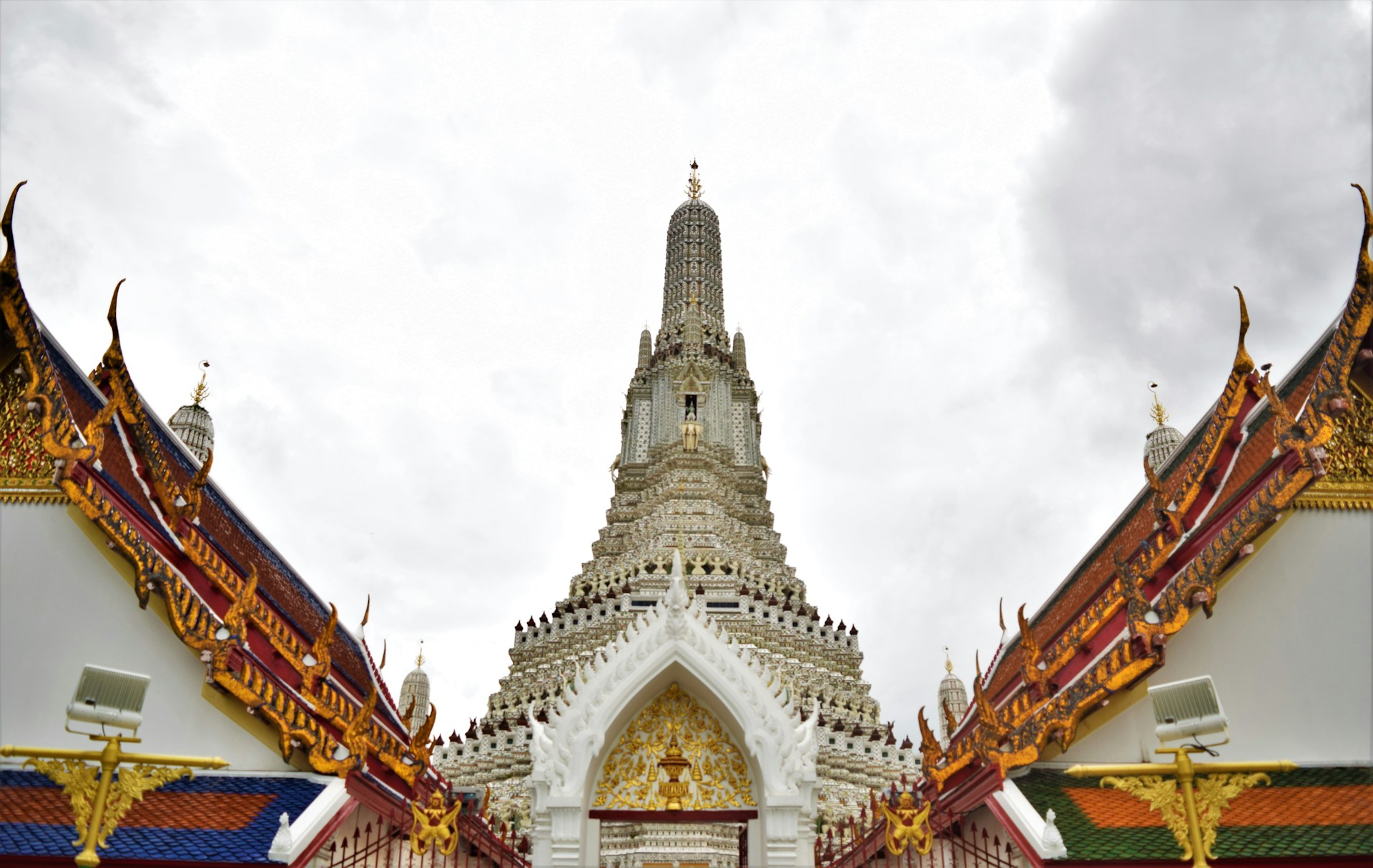 Thailand — luxury temples and beaches