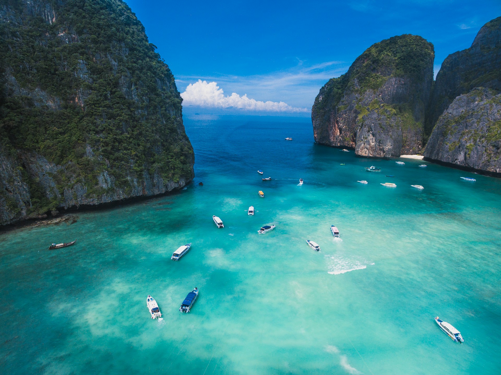 Thai island — Lotus & Fairways Journal